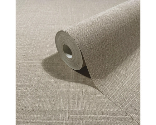 Vliestapete mit Leinenstruktur in Beige, Rolle auf ausgerolltem Muster.