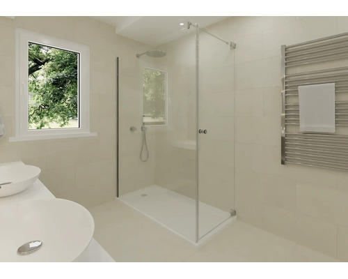 Modernes, helles Badezimmer mit einer begehbaren Glasdusche, zwei weißen Aufsatzwaschbecken und einem Handtuchheizkörper aus Chrom.