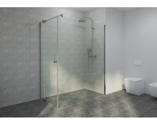 Modernes Badezimmer mit einer begehbaren Dusche aus Glas, Duschsystem in Chrom, hellgrauen Wandfliesen und einem wandhängenden WC.