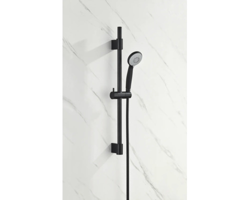 Duschset mit Handbrause, Brausestange und Brauseschlauch für die Wandmontage im Badezimmer.