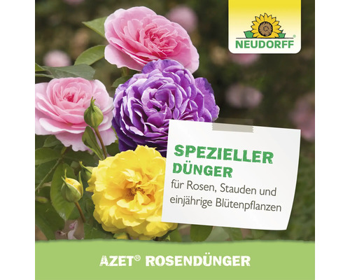 Neudorff Azet Rosendünger für Rosen, Stauden und einjährige Blütenpflanzen vor einem Hintergrund aus blühenden Rosen