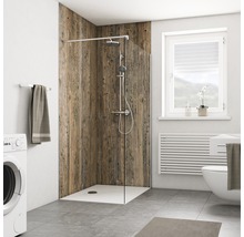 Badezimmer mit Dusche, Waschmaschine, Toilette und Fenster