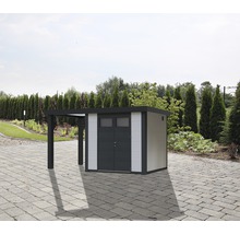 Gartenhaus mit Anbau auf gepflastertem Untergrund