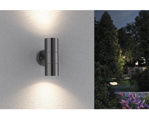 Auf einer Wand montierte Außenleuchte mit zwei Lichtpunkten und zylindrischem Design
