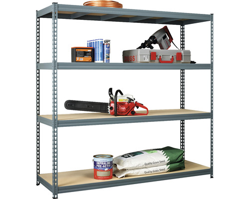 Vierstöckiges Regal mit Werkzeugen und Baumaterialien