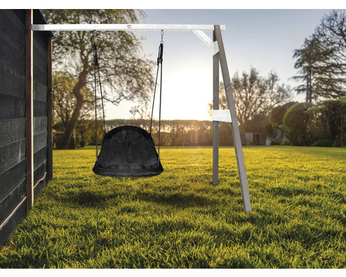 Schaukel mit Sitz im Garten