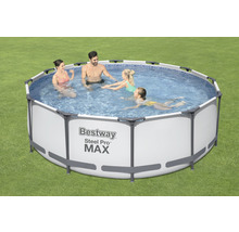 Bestway Steel Pro MAX Pool mit Familie im Garten