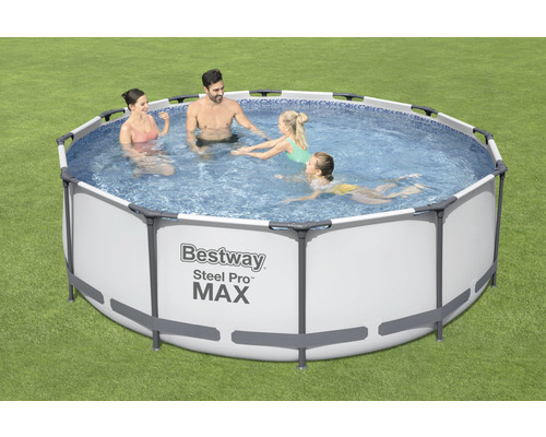 Bestway Steel Pro MAX Pool mit Familie im Garten