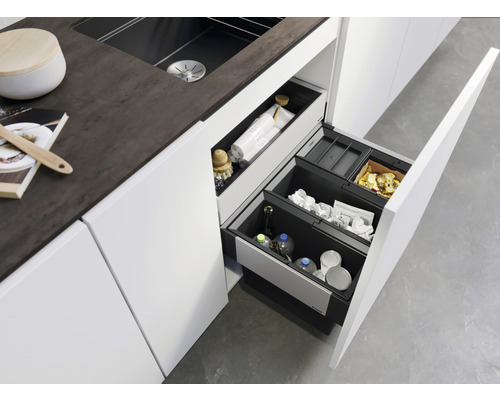 Küchenschrank mit ausziehbarem Mülltrennsystem