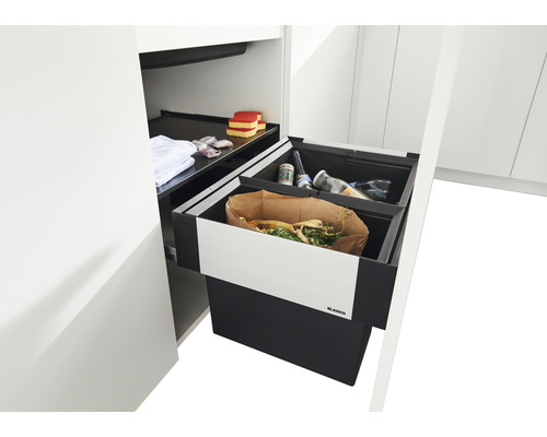 Küchenschrankauszug mit Mülleimer und Blanco Logo