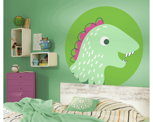 Kinderzimmer mit Wandtattoo Dinosaurier, Kommode und Regalen