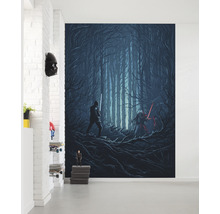 Fototapete mit Star Wars Motiv, dunkler Waldszene und Lichtschwertern