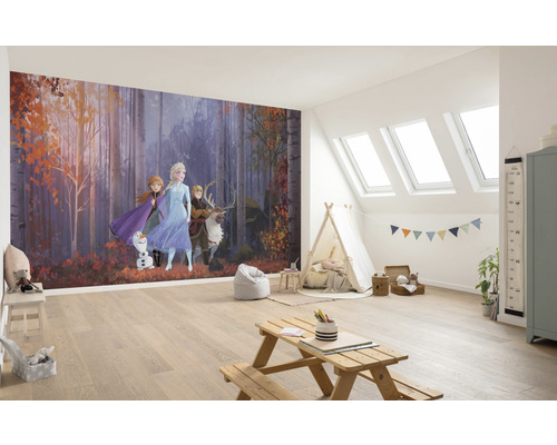 Kinderzimmer mit Wandbild aus Die Eiskönigin