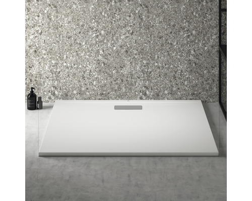 Rechteckige Duschwanne im Badezimmer