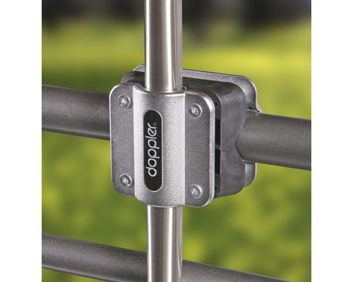 Doppler Logo an einem Sonnenschirmständer