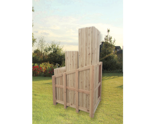 Sichtschutzzaun aus Holz für den Gartenbereich