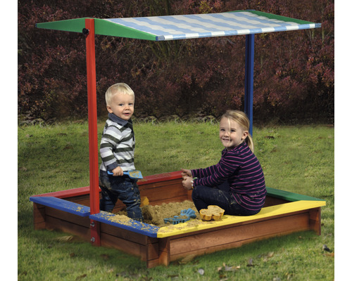 Sandkasten mit Dach dobar 120 x 120 x 125 cm Holz mehrfarbig viereckig Kantenschutz Sandkasten mit Sonnenschutz und spielenden Kindern im Garten