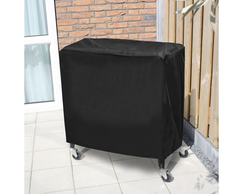 Schwarze Grillabdeckung zum Schutz vor Witterungseinflüssen