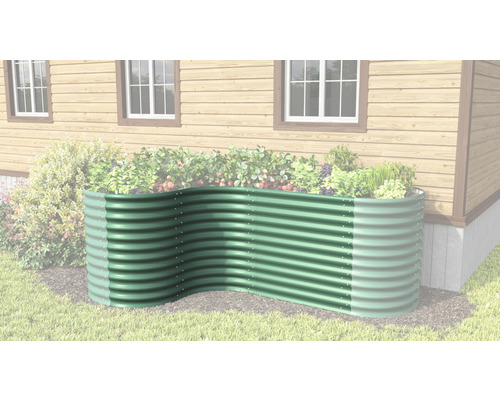 Hochbeet aus Metall im Garten