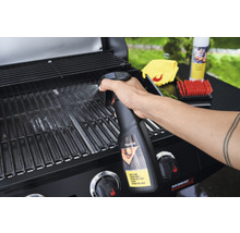 Reinigung einer Grillfläche mit Grillspray