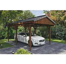 Holzcarport mit Ziegeldach und darunter geparktem Auto