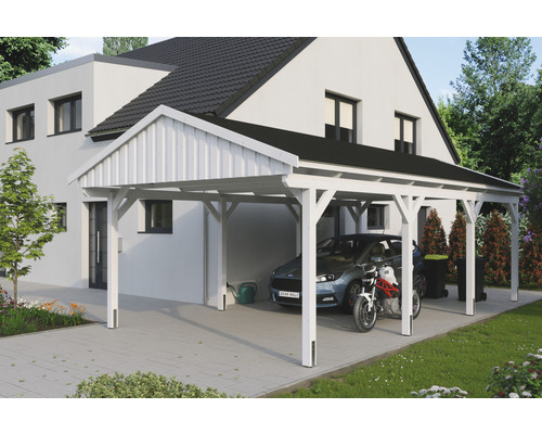 Einzelcarport SKAN Holz Fichtelberg inkl. Dachschindeln schwarz 423 x 808 cm weiß Carport aus Holz mit Auto und Motorrad vor einem Haus