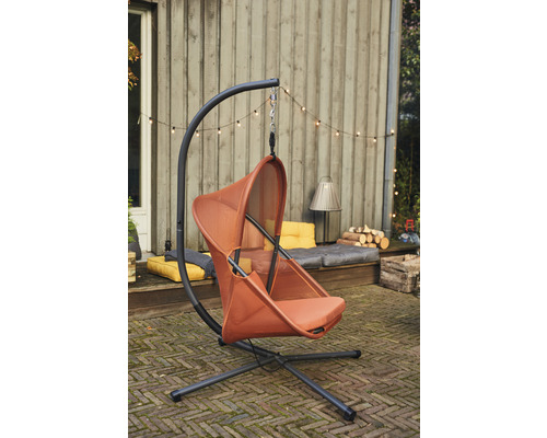Hängesessel mit Gestell für den Garten