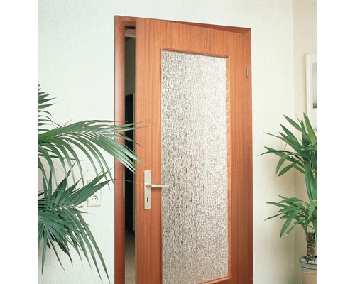 Polystyrolplatte 2,5x1000x2000 mm Cristall klar Holztür mit Glaseinsatz in einem Raum
