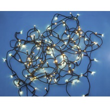 Lichterkette mit vielen kleinen Lichtern