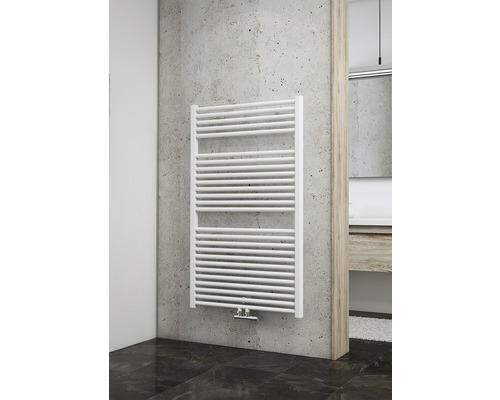 Badheizkörper Schulte München 1215x750 mm weiß mit Mittelanschluss Weißer Handtuchwärmer im Badezimmer