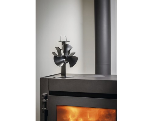 Kaminofen mit Ventilator zur Wärmeverteilung