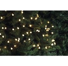 Lichterkette mit Kugelförmigen Leuchten auf einem Weihnachtsbaum