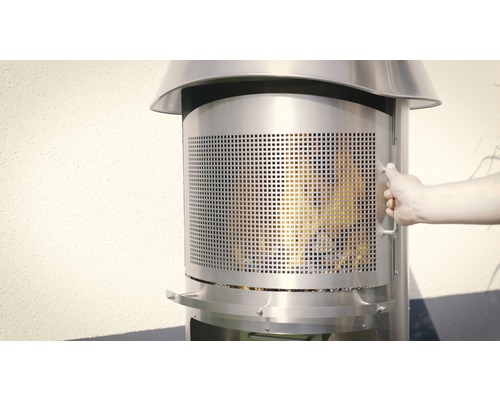 Edelstahl-Terrassenheizer mit offener Tür