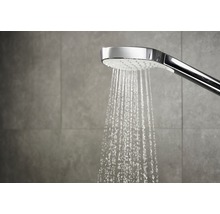 Handbrause mit laufendem Wasser