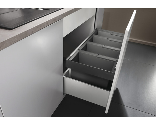 Küchenschrank mit ausziehbaren Schubladen zur Aufbewahrung