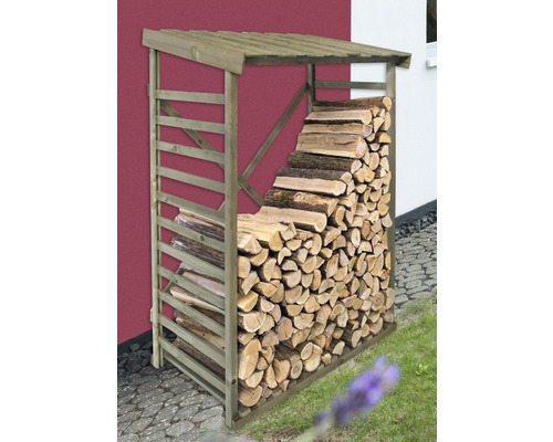 Holzlager aus Holz mit Brennholz