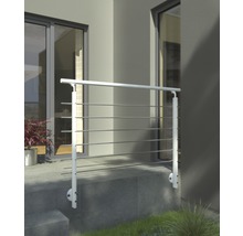 Außenansicht eines Hauses mit einem Geländer aus Aluminium und Edelstahl.