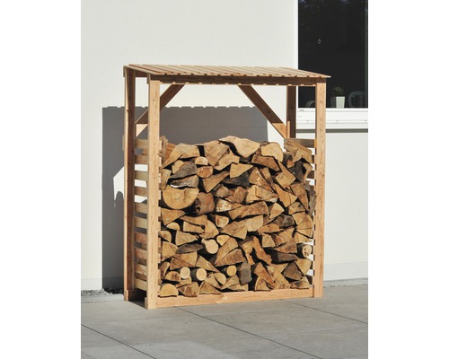 Holzlager mit Holz