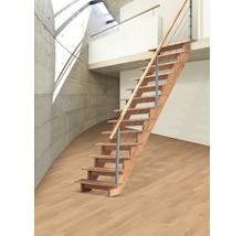 Holztreppe mit Geländer in einem modern gestalteten Raum.