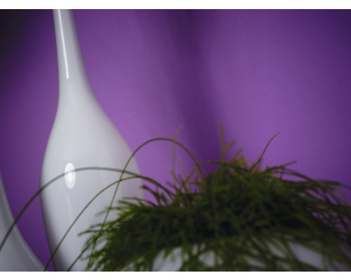 Dekorative Vase mit grünem Gras