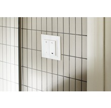 Schalter für Rollladensteuerung an einer Wand