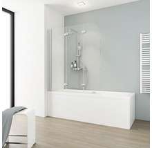 Modernes Badezimmer mit Badewanne und Duschabtrennung