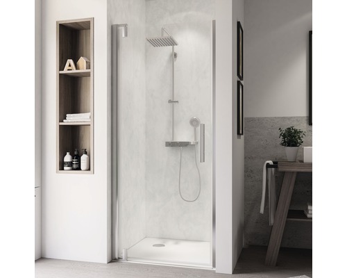 Komplette Duschkabine mit Regendusche und Handbrause in einem hellen Badezimmer.