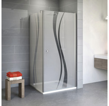 Eckdusche mit Dekor im modernen Badezimmer