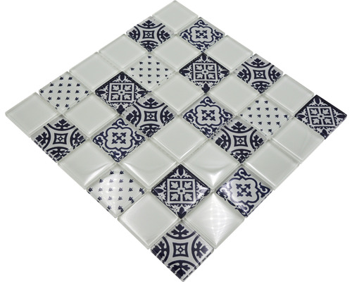 Mosaikfliese mit geometrischen Mustern