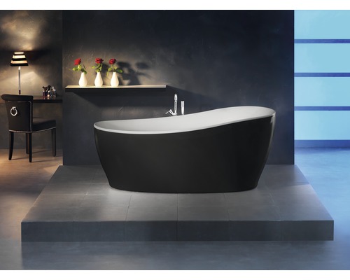 Freistehende Ovale Badewanne Ottofond Sempre 703913 180x85x44 cm weiß schwarz Freistehende Badewanne in einem Badezimmer mit dunklem Dekor