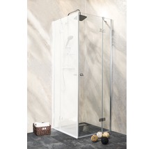 Duschkabine mit Glaswänden und Armaturen im Badezimmer