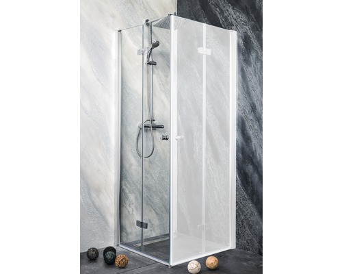 Duschkabine mit Duscharmatur aus Glas