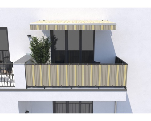Balkon mit Markise und Sichtschutz