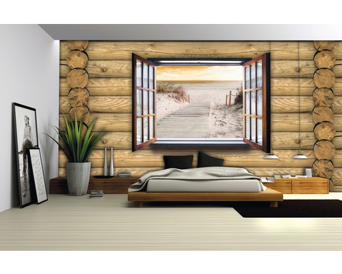 Schlafzimmer mit Fototapete in Holzoptik und Fensterblick auf einen Strand